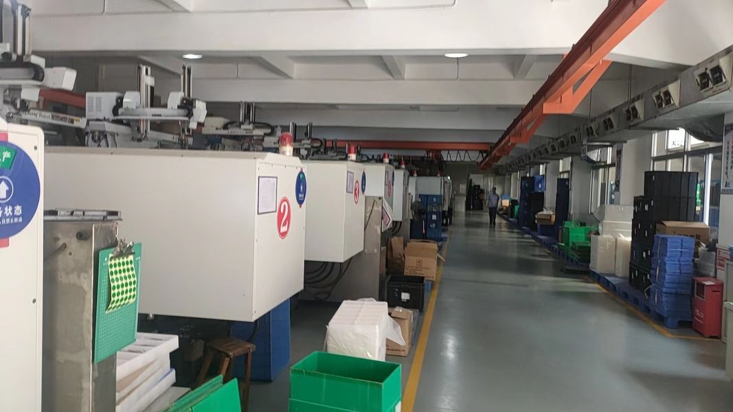 DM AWNING SOLUTION CO., LIMITED línea de producción del fabricante