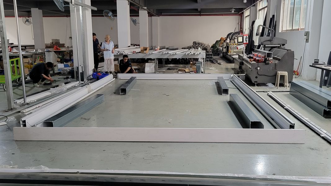 DM AWNING SOLUTION CO., LIMITED línea de producción del fabricante